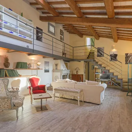 L'orlo Del Bosco By Interhome Levane